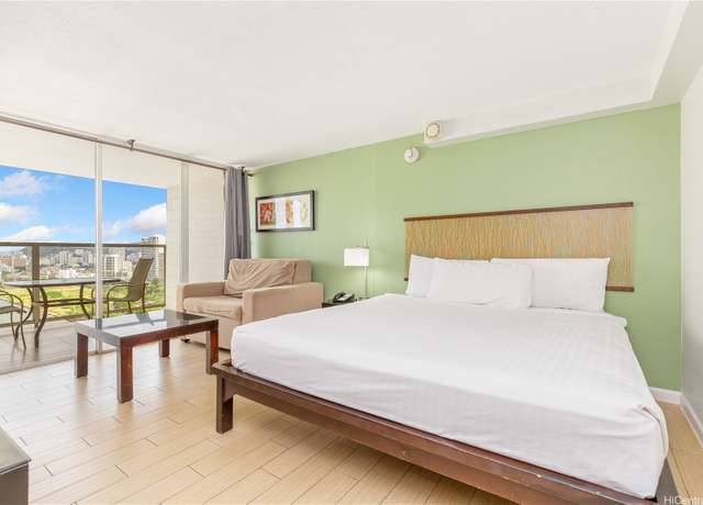 Property at 445 Seaside Ave #2804, Honolulu, HI 96815, 1 bath