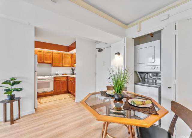 Property at 2333 Kapiolani Blvd #1612, Honolulu, HI 96826, 1 bed, 1 bath