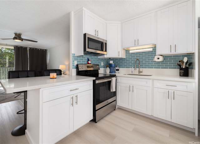 Property at 95-2027 Waikalani Pl Unit A404, Mililani, HI 96789, 3 beds, 2 baths
