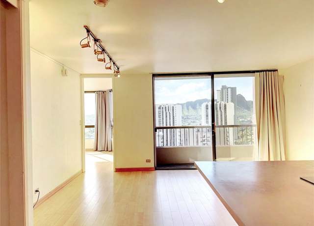 Property at 320 Liliuokalani Ave #2201, Honolulu, HI 96815, 2 beds, 1.5 baths