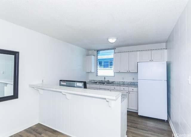 Property at 94-010 Leolua St Unit B309, Waipahu, HI 96797, 2 beds, 1 bath