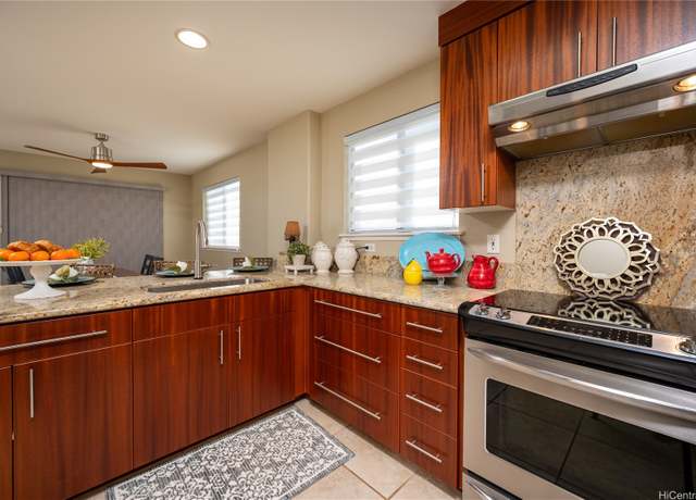Property at 95-1036 Hoahui St #5, Honolulu, HI 96789, 3 beds, 2.5 baths