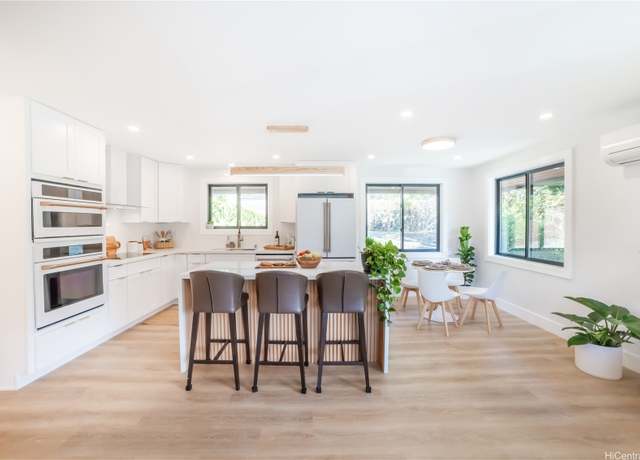 Property at 1927 Uluwehi Pl, Honolulu, HI 96822, 4 beds, 3 baths