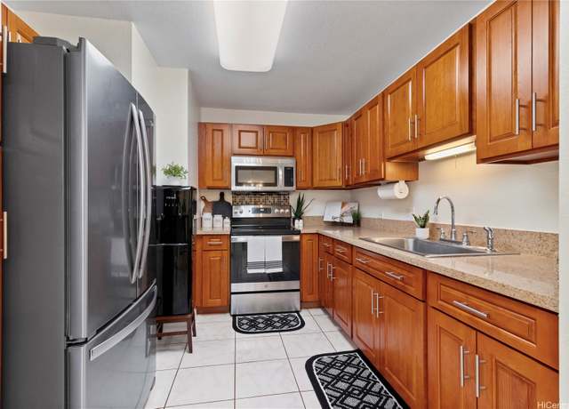 Property at 94-496 Kupuohi St #2102, Waipahu, HI 96797, 3 beds, 2 baths