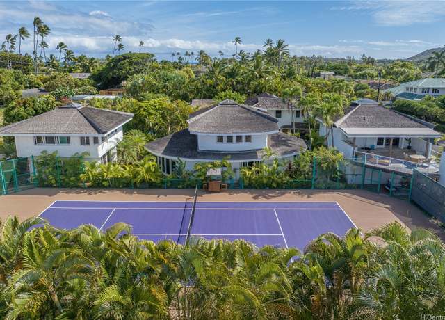 Property at 4745 Aukai Ave, Honolulu, HI 96816, 4 beds, 5.5 baths