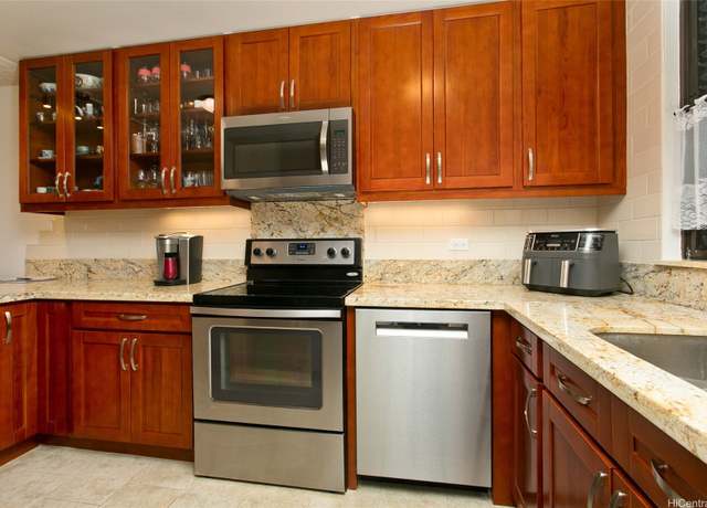 Property at 521 Hahaione St Unit 2-6J, Honolulu, HI 96825, 2 beds, 2 baths