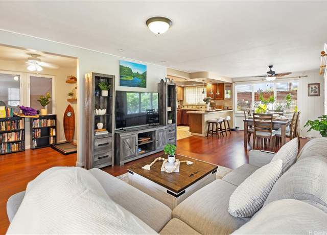 Property at 45-434 Kulauli St, Kaneohe, HI 96744, 3 beds, 2 baths