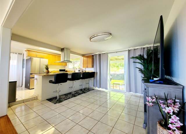 Property at 1626 Quincy Pl, Honolulu, HI 96816, 3 beds, 2 baths