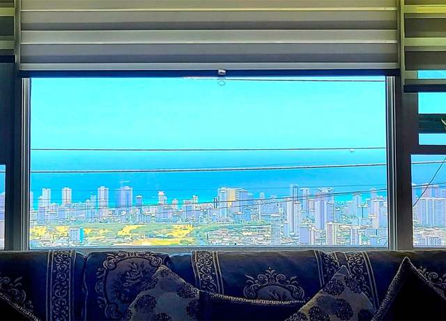 Property at 1626 Quincy Pl, Honolulu, HI 96816, 3 beds, 2 baths