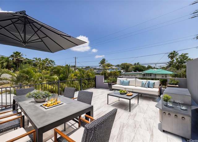 Property at 839 Oneawa St, Kailua, HI 96734, 6 beds, 3 baths