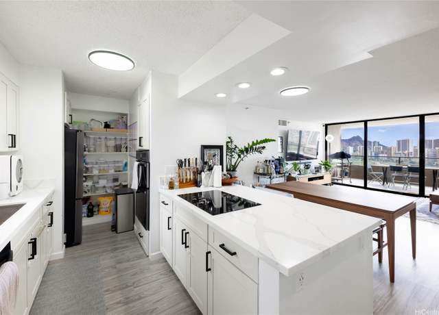 Property at 581 Kamoku St #2302, Honolulu, HI 96826, 2 beds, 2 baths
