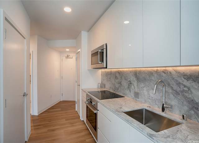 Property at 987 Queen St #2317, Honolulu, HI 96814, 1 bed, 1 bath