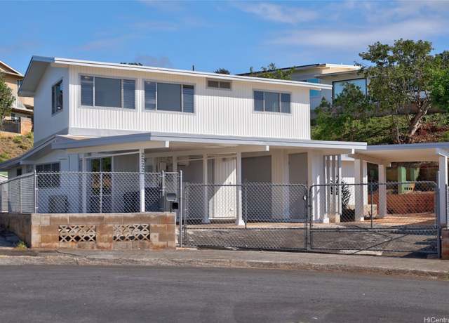 Property at 2222 Apoepoe St, Pearl City, HI 96782, 5 beds, 2.5 baths