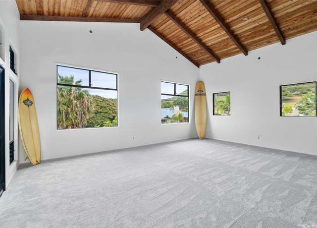 Property at 44-279 Kaneohe Bay Dr Unit B, Kaneohe, HI 96744, 4 beds, 3 baths