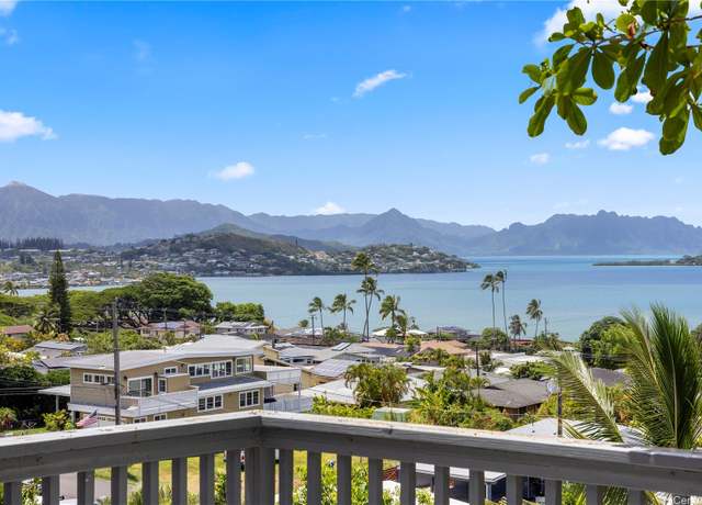 Property at 44-737 Hoonani Pl, Kaneohe, HI 96744, 4 beds, 2 baths