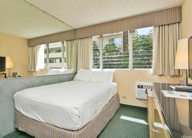 Property at 444 Kanekapolei St #205, Honolulu, HI 96815, 1 bath