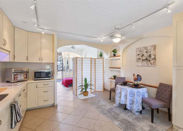 Property at 1020 Green St #303, Honolulu, HI 96822, 1 bed, 1 bath