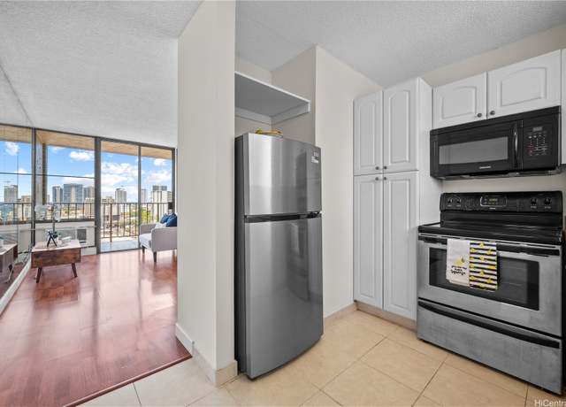 Property at 1561 Pensacola St #1104, Honolulu, HI 96822, 1 bath
