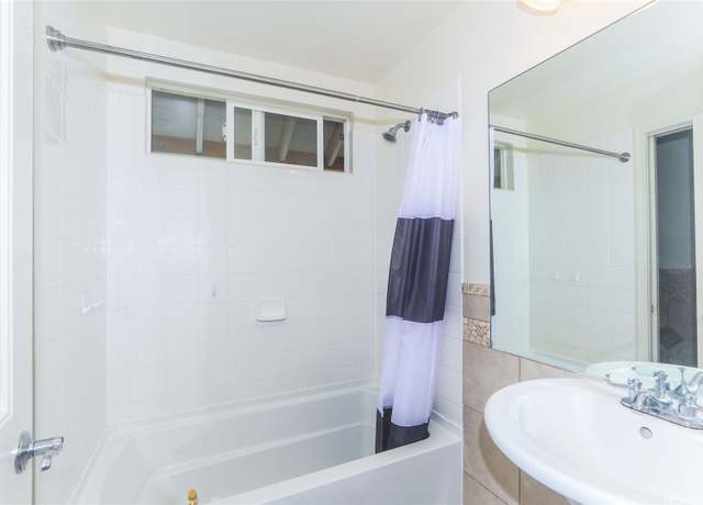Property at 87-2113 Pakeke St, Waianae, HI 96792, 3 beds, 2 baths