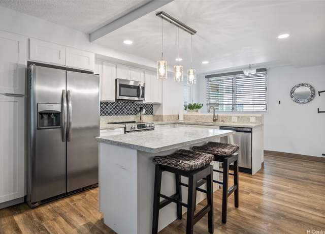 Property at 2355 Ala Wai Blvd #201, Honolulu, HI 96815, 2 beds, 2 baths