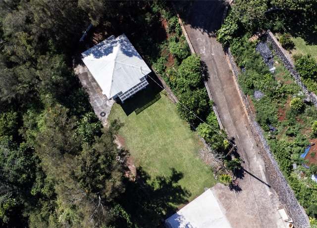 Property at 99-139 Napuanani Rd #5, Aiea, HI 96701, 1 bed, 1 bath