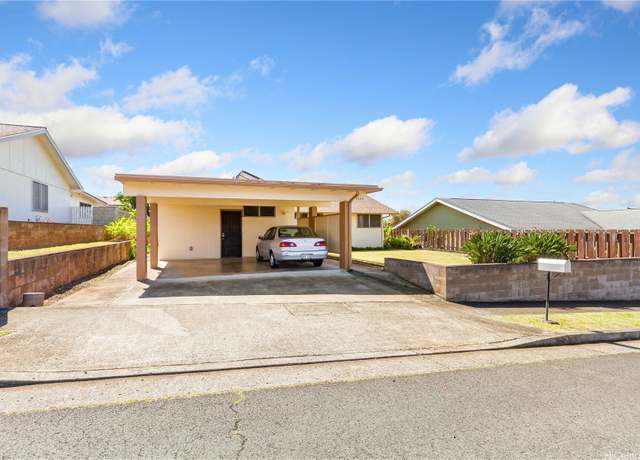 Property at 1645 Palamoi St, Pearl City, HI 96782, 3 beds, 2.5 baths