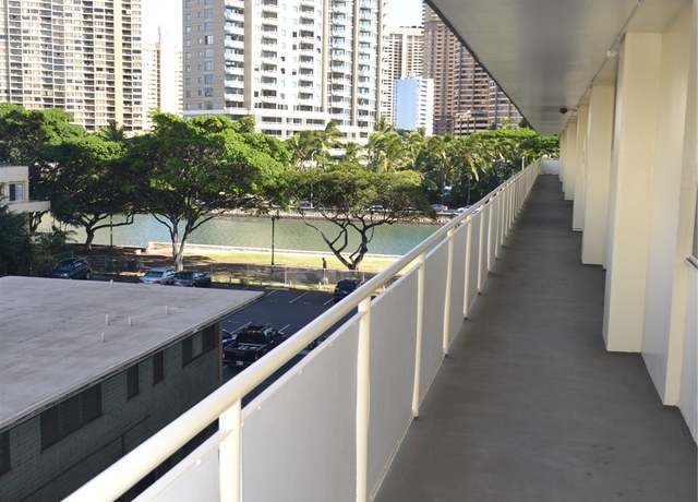 Property at 419A Atkinson St #403, Honolulu, HI 96814, 2 beds, 1 bath