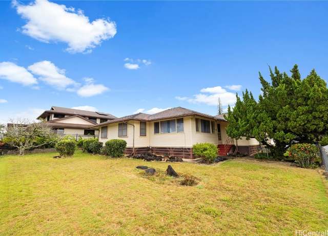 Property at 1795 Eames St, Wahiawa, HI 96786, 4 beds, 2.5 baths