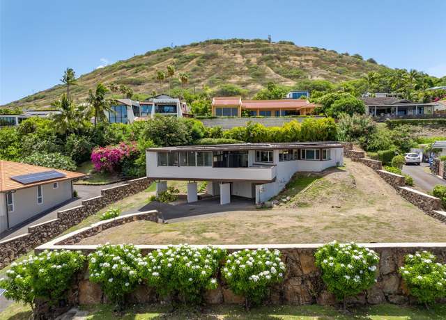 Property at 47 Poipu Dr, Honolulu, HI 96825, 4 beds, 2 baths