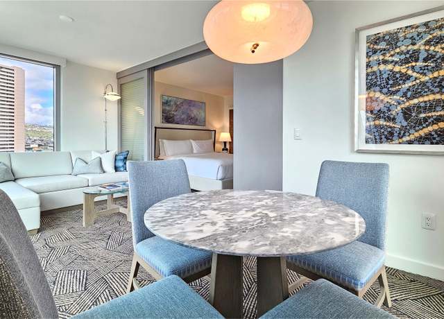 Property at 383 Kalaimoku St Unit E2001, Honolulu, HI 96815, 1 bath