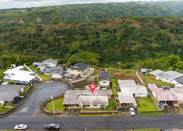 Property at 2362 Apoepoe St, Pearl City, HI 96782, 4 beds, 2.5 baths