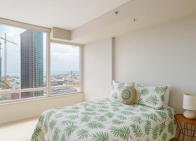 Property at 1009 Kapiolani Blvd #2404, Honolulu, HI 96814, 1 bed, 1 bath