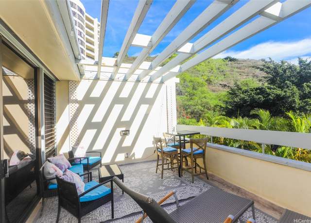 Property at 6770 Hawaii Kai Dr #24, Honolulu, HI 96825, 3 beds, 2.5 baths