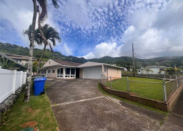 Property at 45-342 Lehuuila St, Kaneohe, HI 96744, 4 beds, 2 baths