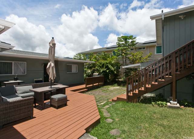 Property at 1848 Puowaina Dr, Honolulu, HI 96813, 6 beds, 4 baths