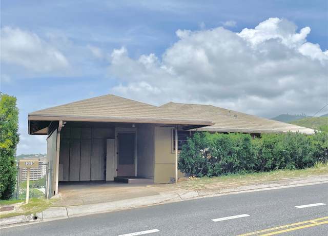 Property at 1356 St Louis Dr, Honolulu, HI 96816, 4 beds, 2 baths
