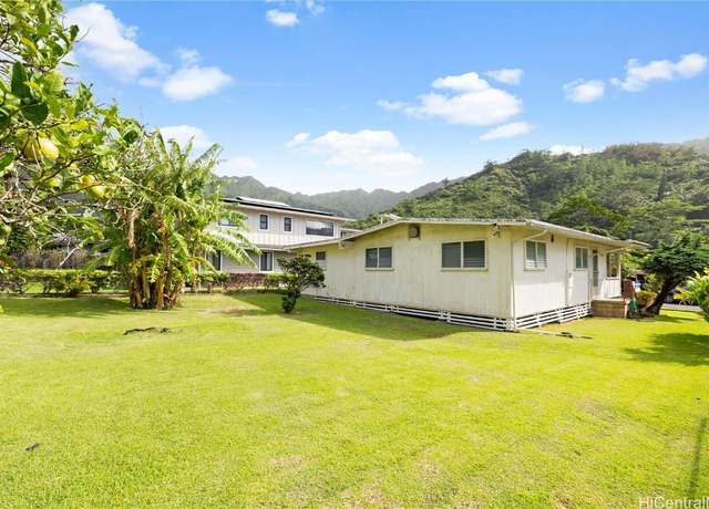 Property at 3556 Nipo St, Honolulu, HI 96822, 3 beds, 2.5 baths