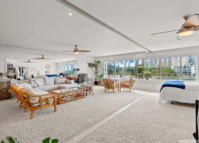 Property at 2895 Kalakaua Ave #309, Honolulu, HI 96815, 1 bed, 1 bath