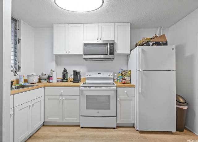 Property at 1525 Pensacola St #101, Honolulu, HI 96822, 1 bed, 1 bath