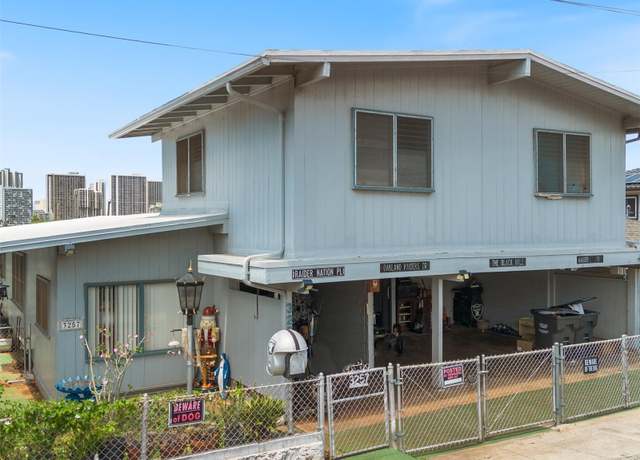 Property at 3257 Paliuli St, Honolulu, HI 96816, 5 beds, 3 baths