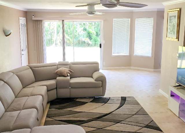 Property at 98-1971 Kaahumanu St #46, Aiea, HI 96701, 4 beds, 3 baths