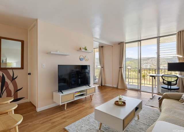 Property at 2452 Tusitala St #1207, Honolulu, HI 96815, 1 bed, 1 bath