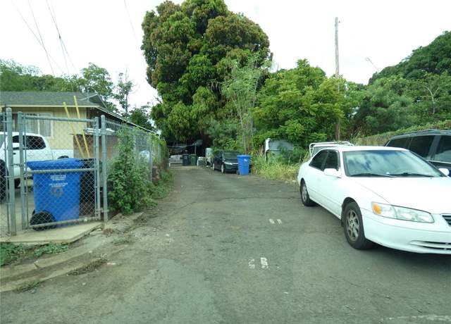 Property at 94-125 Pahu St #11, Waipahu, HI 96797, 3 beds, 1 bath