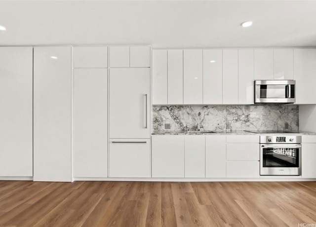 Property at 987 Queen St #3703, Honolulu, HI 96814, 1 bed, 1 bath