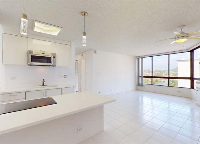 Property at 320 Liliuokalani Ave #903, Honolulu, HI 96815, 2 beds, 1 bath