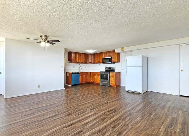 Property at 1060 Kamehameha Hwy Unit 1101a, Pearl City, HI 96782, 2 beds, 2 baths