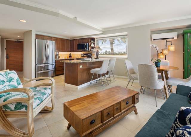Property at 2045 Kalakaua Ave #206, Honolulu, HI 96815, 1 bed, 1 bath