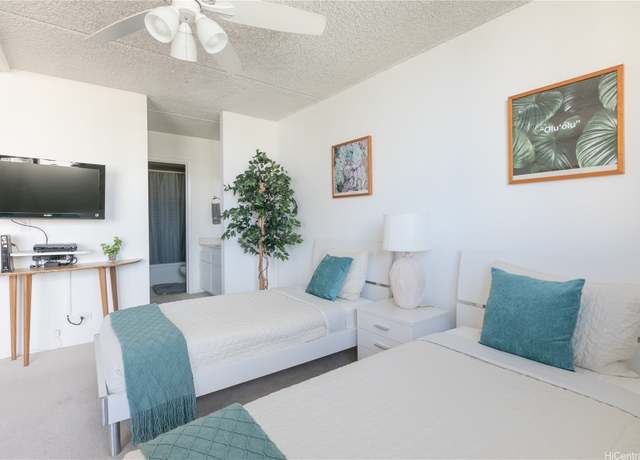 Property at 2240 Kuhio Ave #1409, Honolulu, HI 96815, 1 bed, 1 bath