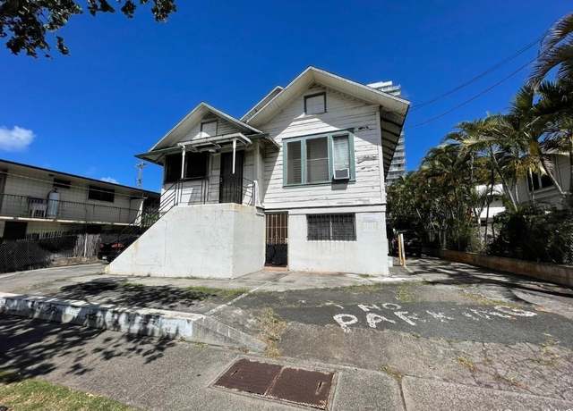 Property at 1542 Keeaumoku St, Honolulu, HI 96822, 14 beds, 8 baths
