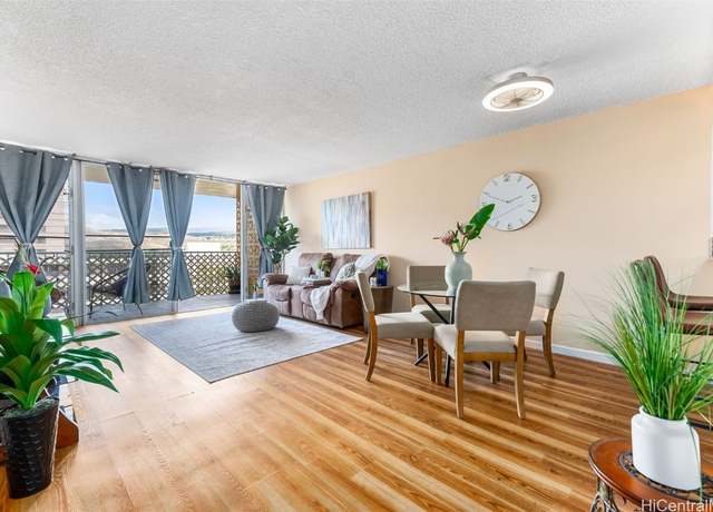 Property at 3020 Ala Napuaa Pl #202, Honolulu, HI 96818, 2 beds, 2 baths
